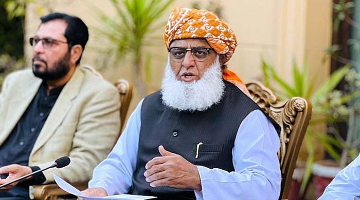Fazl believes President Zardari signed contentious Peca bill 'under duress'