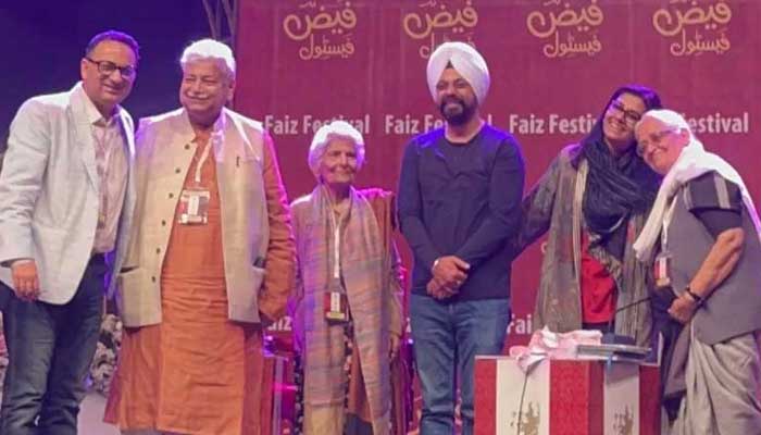 Indian and Pakistani writers and a filmmaker at the Faiz Festival, Lahore: (left to right) Dr Saif Mahmood, Atul Tiwari, Dr Arfa Sayeda Zehra, Dr Arvinder Chaman, Nandita Das and Zehra Nigah. — Zarminae Ansari / The Joy of Urdu