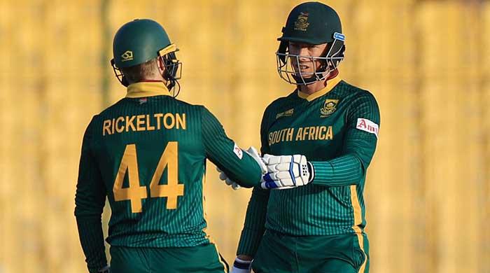 South Africa’s Dussen brushes off pressure ahead of semi-final  www.geo.tv