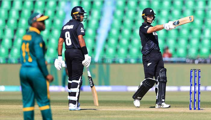New Zealands Will Young (right) directs to adjust the sight screen before the ICC Mens Champions Trophy Semi-Final against South Africa at Gaddafi Stadium, Lahore on March 5, 2025. — Reuters