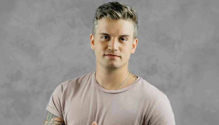 Levi Hummon gushes over wedding plans and fiancée