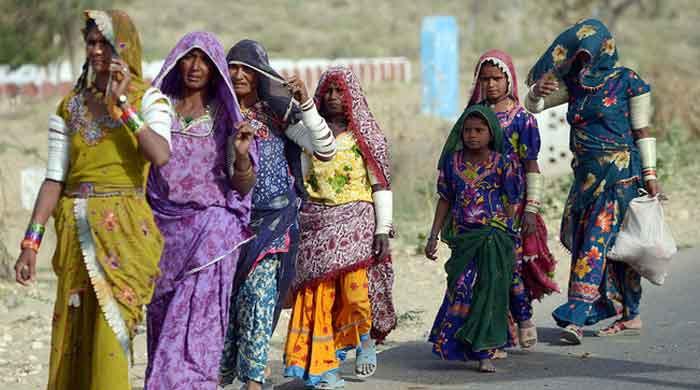 Lack of girls' schools in Tharparkar forcing them to study in boys' schools
