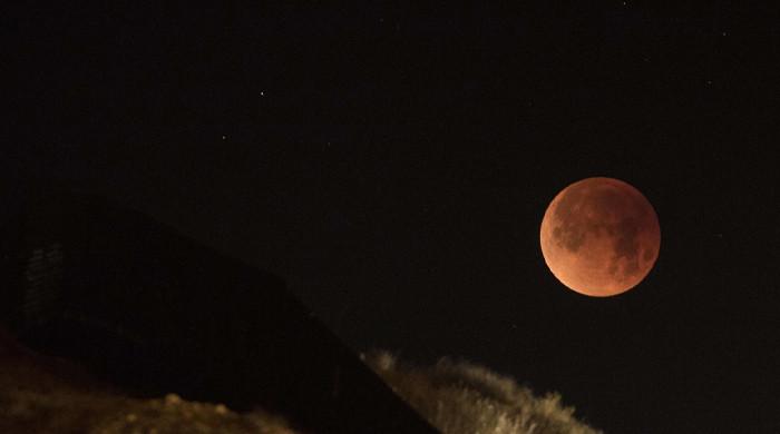 Blood Moon Rising Total Lunar Eclipse Tonight