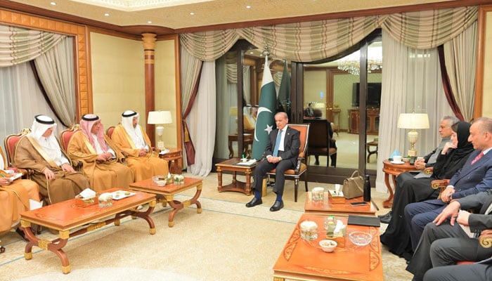 PM Shehbaz Sharif meets Saudi Investment Minister Khalid Al-Falih and Head of the Joint Task Force for Economic Engagement Mohammad Al-Tuwaijri in Jeddah on March 20, 2025. — PID