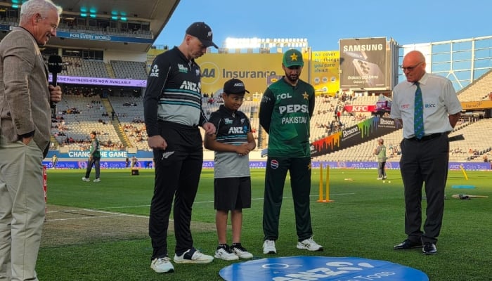 Pakistan and New Zealand captains seen at toss in Auckland on March 21, 2025. —X@pcbofficial