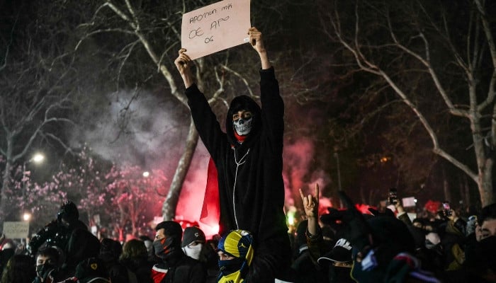 Hundreds arrested as Turkey protesters defy crackdown