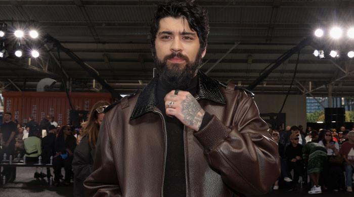 Zayn Malik gets emotional during 