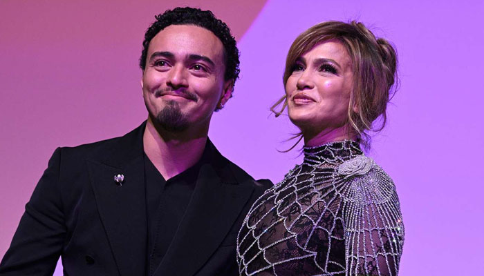 Jennifer Lopez, Tonatiuhs relationship status revealed
