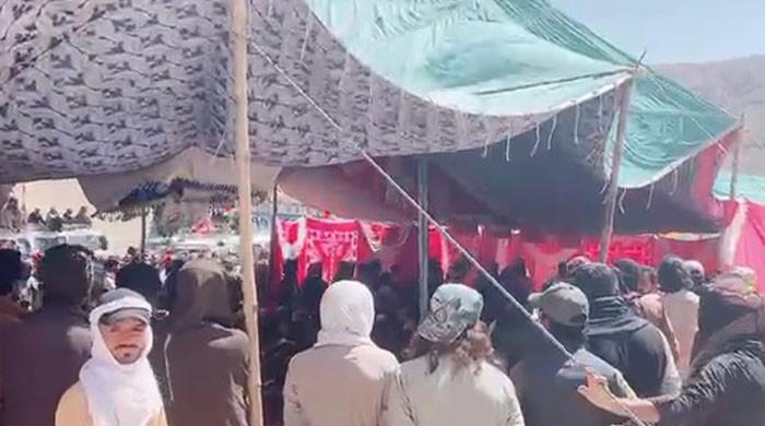 Suicide attacker strikes near BNP-M rally in Mastung