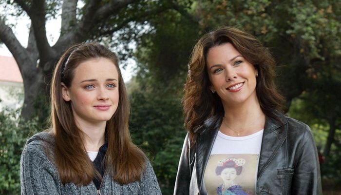 Stars seem to be aligning for another Gilmore Girls revival