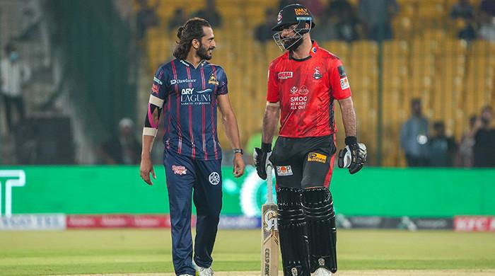 Zaman, Mitchell score fifties as Lahore set 202-run target against Karachi  www.geo.tv