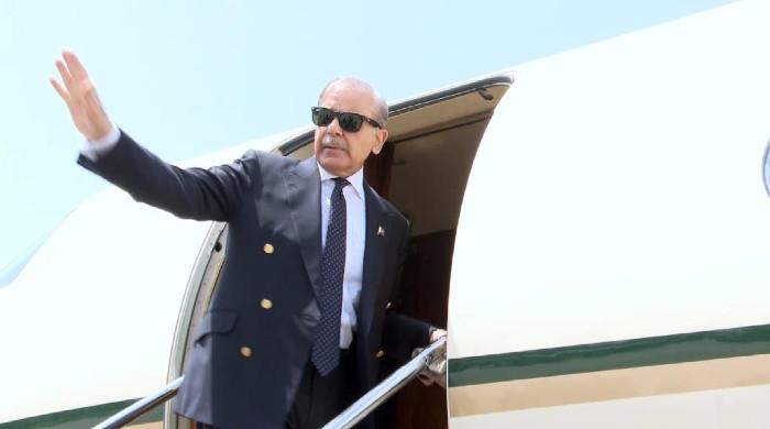PM Shehbaz leaves for Turkiye in two days visit with senior officials PM Shehbaz leaves for Turkiye in two days visit with senior officials