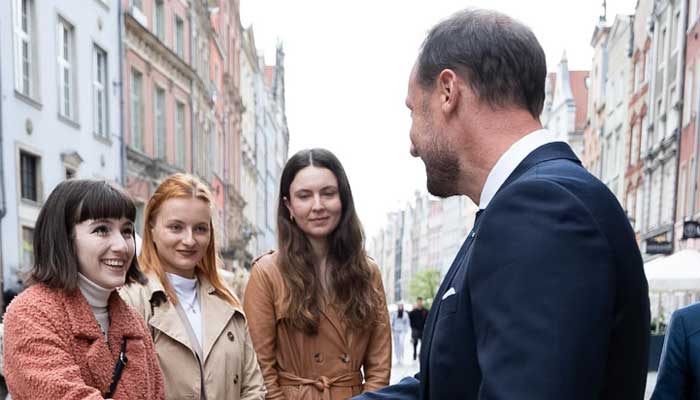Crown Prince visits Poland as wife stays home with health issues
