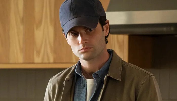 Penn Badgley reveals why he didn’t mingle much with Gossip Girl cast