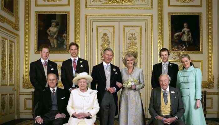 Royal familys blurred Kate Middleton photo sparks curiosity