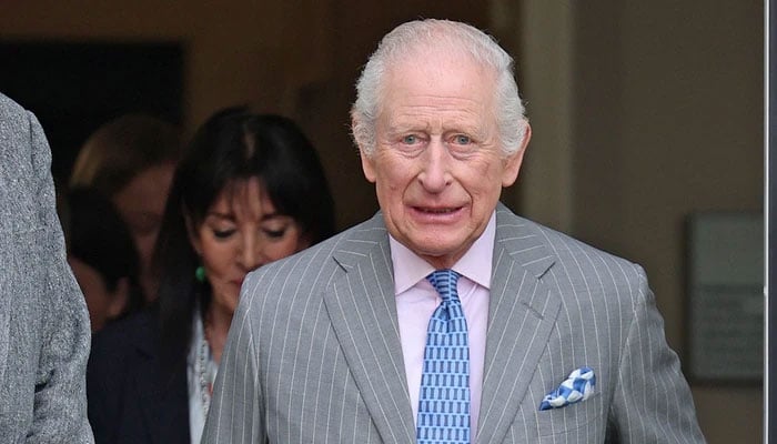 King Charles warned against associating with a ‘zealot’s’ behavior