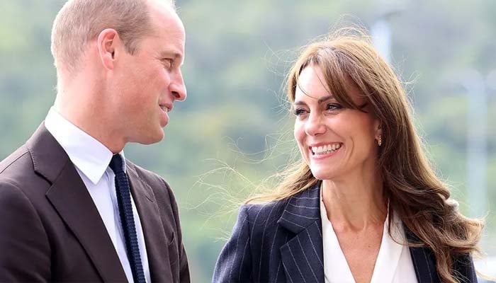 Prince William, Kate Middleton make appearance on anniversary: See photo