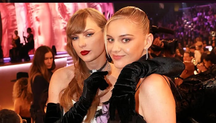 Kelsea Ballerini shares her struggles to stand out with Taylor Swift