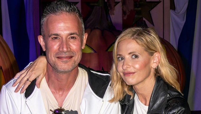 Sarah Michelle Gellar, Freddie Prinze Jr. do THIS to teach kids about other cultures