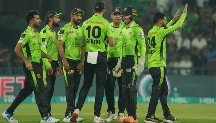 Lahore Qalandars hand Islamabad United first defeat in PSL 10