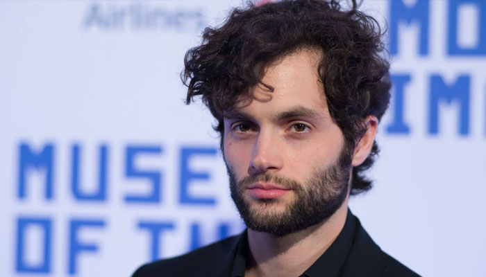 Penn Badgley corrects ONE misleading thing about his 4 years old son 1 Penn Badgley sets record straight on surprising rumor around his son
