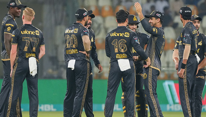 Peshawar Zalmi players celebrate Wikitt during their clash against Multan Sultans in the Pakistan Premier League season in the Multan Cricket, Multan, May 5, 2025. - PCB.