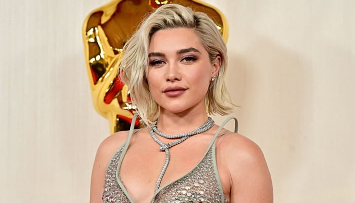 Florence Pugh explains how she uses social media with responsibility