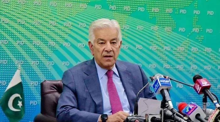 India may launch attack along LoC, warns Asif as tensions simmer