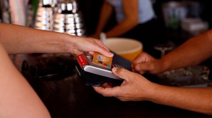 Sindh govt cracks down on eateries rejecting card payments