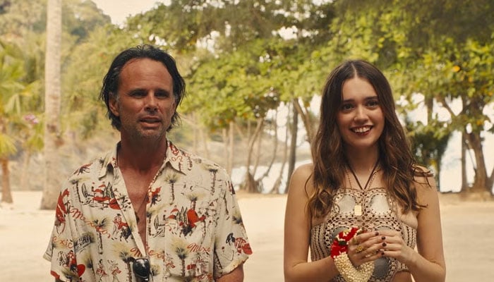 SNL: Walton Goggins avoids mention of Aimee Lou Wood feud rumors