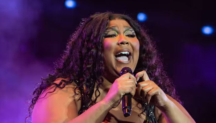 Lizzo gets honest about her beauty struggles