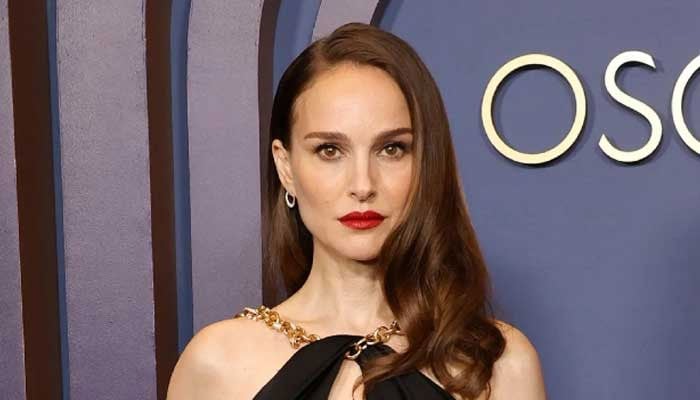 Natalie Portman says she prefers to live in Paris