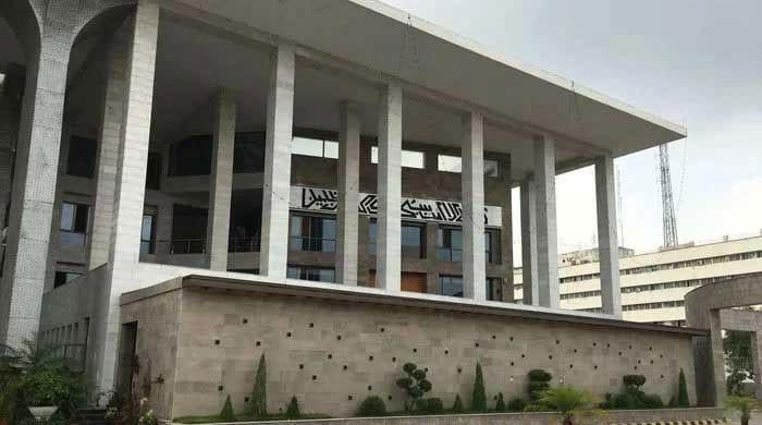 Contempt Case: IHC judge rules intra-court appeal against interim order inadmissible