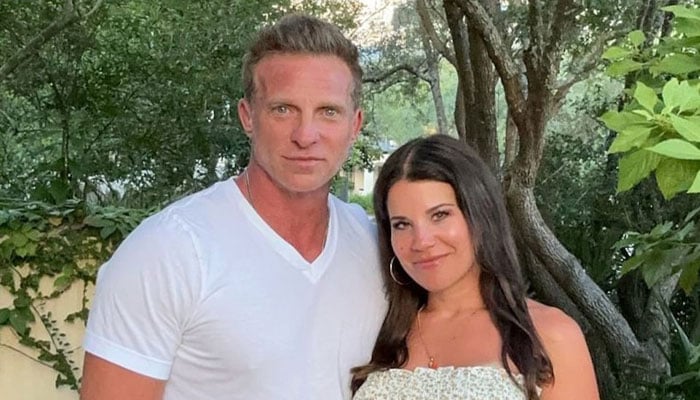 Steve Burton, Michelle Lundstrom get married at beach wedding