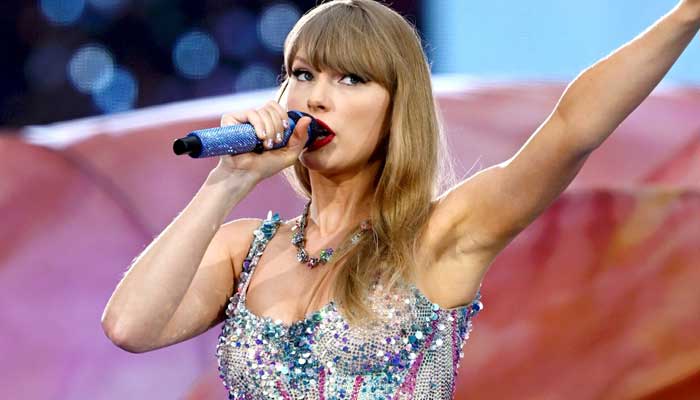 Trump press secretary explains his remarks against Taylor Swift
