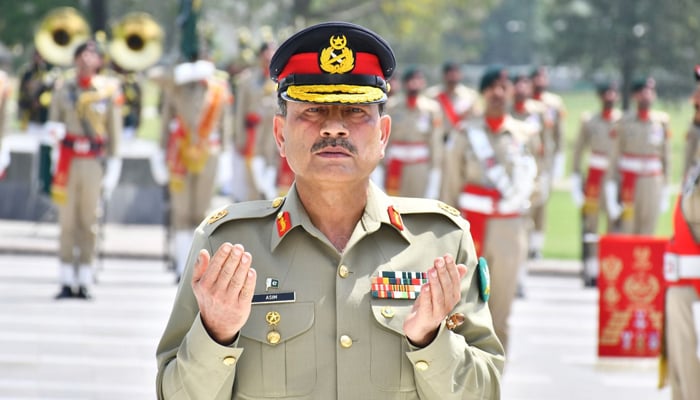 Field Marshal Syed Asim Munir during the Special Guard of Honour ceremony at the General Headquarters in Rawalpindi, on May 21, 2025. — ISPR