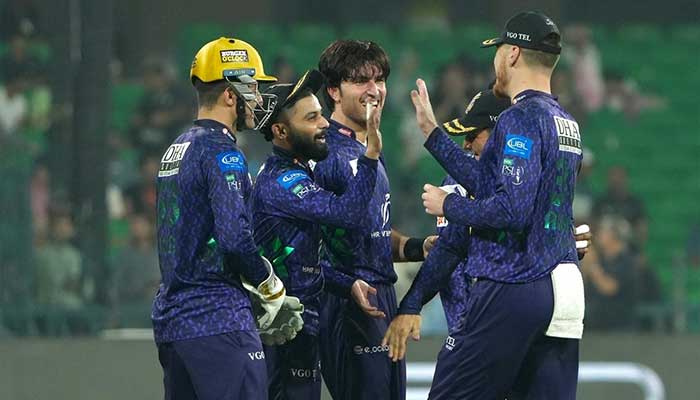The Koetta Comradors Palacemat players celebrate during the PSL 10 Qualifiers against Islamabad United at the Lahoreh Gaddafi Stadium on May 21, 2025. - x/@Thepslt20