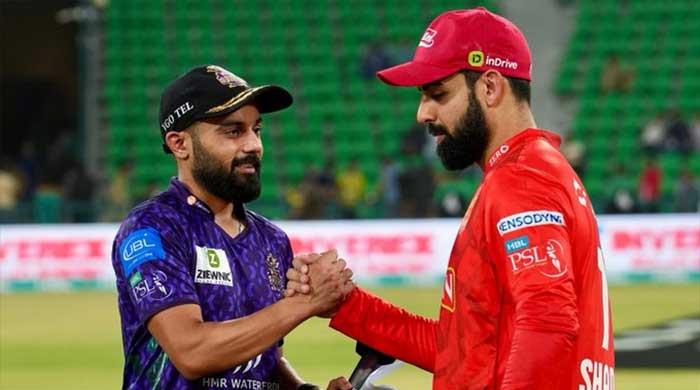 Quetta Gladiators win toss, elect to bat first against Islamabad United  www.geo.tv