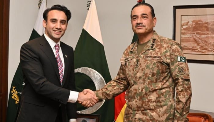 Field Marshal Asim Munir with CEO of the Pakistan Crypto Council Bilal Bin Saqib