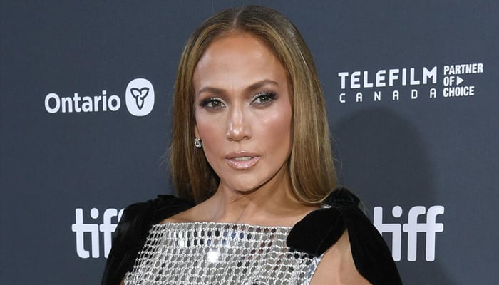 Jennifer Lopez rocks glammed up look despite injury on nose