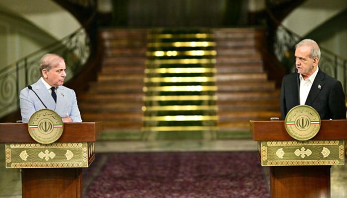 Prime Minister Shehbaz Sharif addresses joint press conference along with Iran President Dr Masoud Pezeshkian in Tehran, Iran, May 26, 2025. — PID