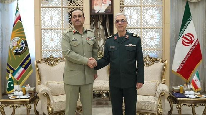 Pakistan, Iran top military commanders discuss evolving regional security landscape