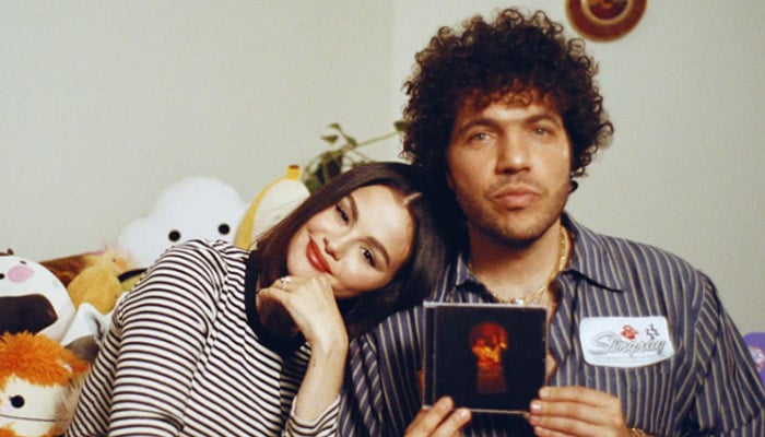 Selena Gomez, Benny Blanco’s pals in favour of their relationship: Source