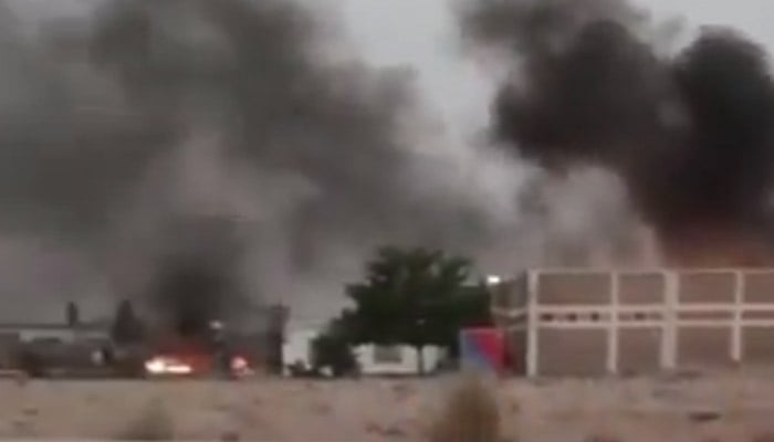 Armed assailants set fire to residence of Deputy Commissioner Sorab in Sorab, Khuzdar, Balochistan, May 30, 2025. — Screengrab via video/X@PakistanFauj