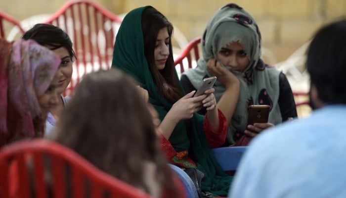 How social media can ‘trigger’ eating disorders in young people