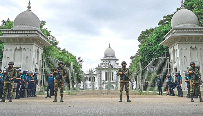 Troops stand guard at the Supreme Court building. — AFP/File