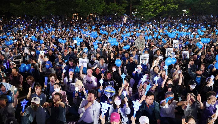 Supporters of Lee Jae-myung, the presidential candidate of South Koreas Democratic Party, cheer during an election campaign rally in Seoul, South Korea, June 2, 2025. — Reuters
