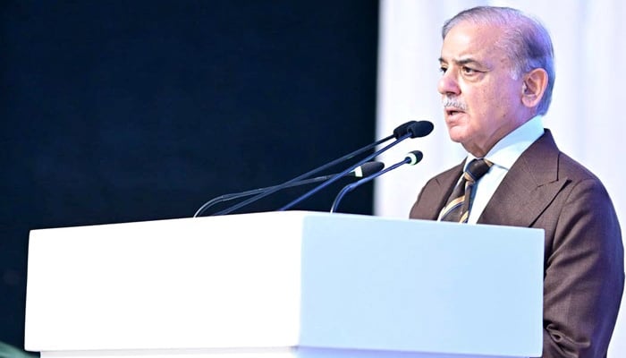 Prime Minister Muhammad Shehbaz Sharif addresses the inaugural ceremony of Murree Interchange-Jinnah Square, Islamabad, May 23, 2025. — APP