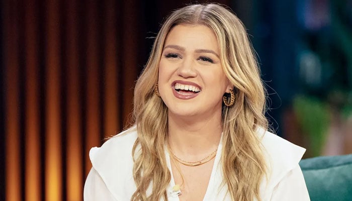 Kelly Clarksons remarks about talk show bosses could lead to serious consequences
