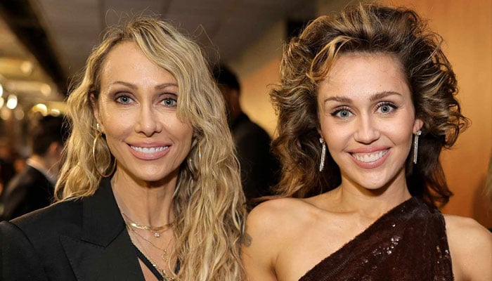 Miley Cyrus gets new ink dedicated to mom Tish